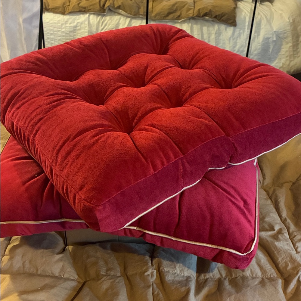 Luxurious Red Tufted Pillows - Picture 2 of 4